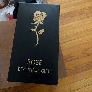 Rose Beautiful Gift Box